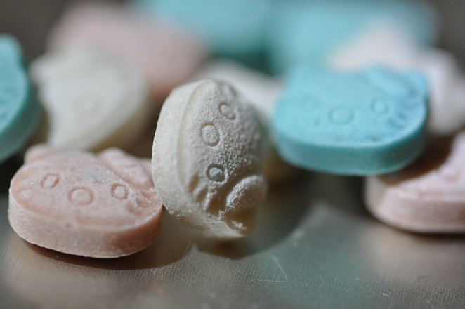 Naked lady ecstasy pill