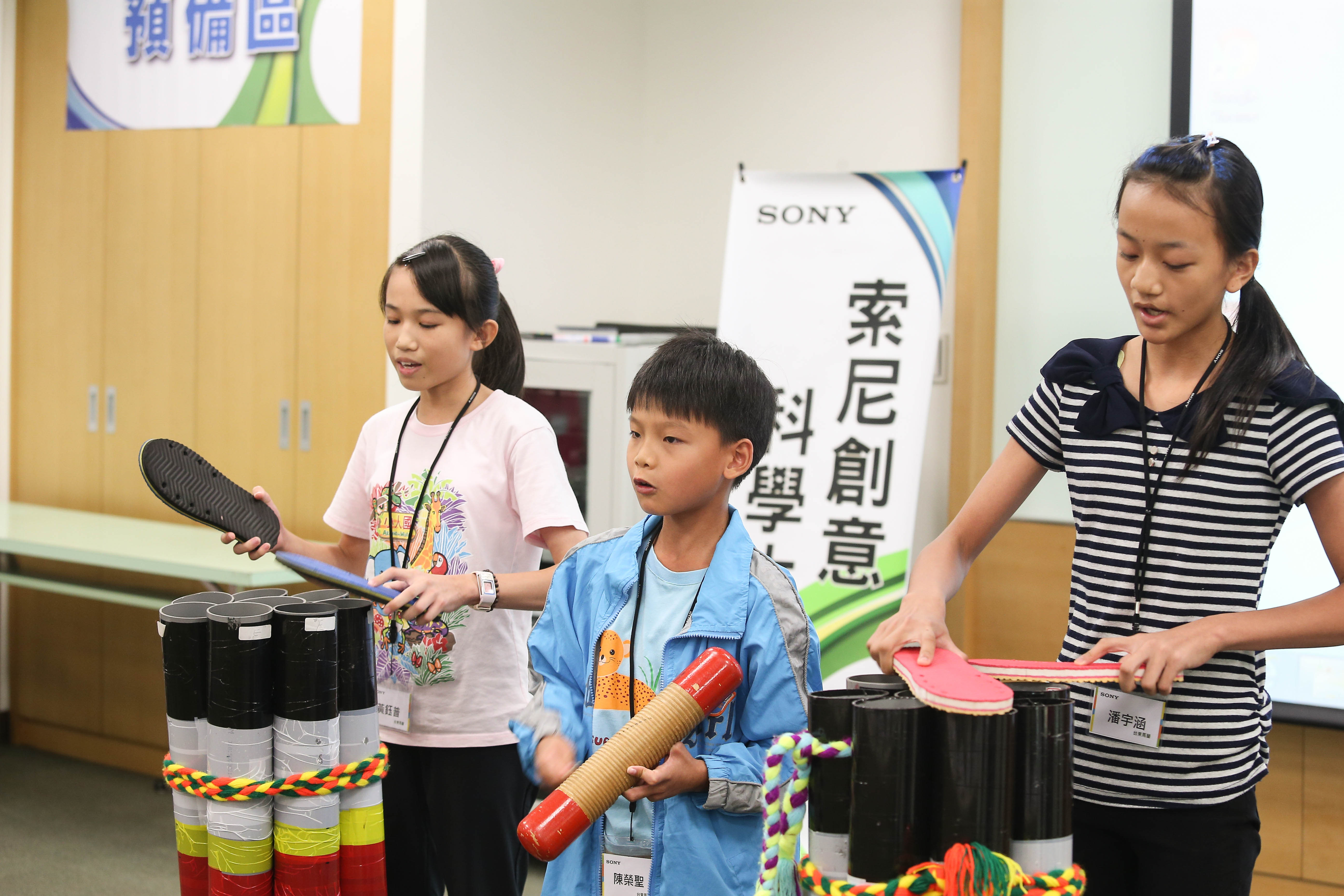 第四屆「索尼創意科學大賞」入圍作品結合了在地文化民謠，完成了台灣味十足的創意科學玩具。（圖片來源：台灣索尼股份有限公司）