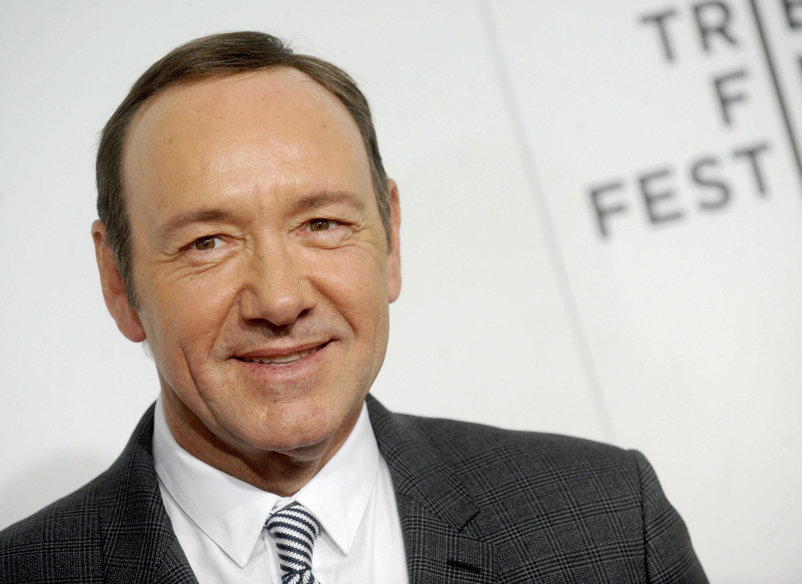 Спейси без маски. Kevin Spacey. Кевин Спейси фото. Кевин Спейси 2023. Кевин Спейси молодой.